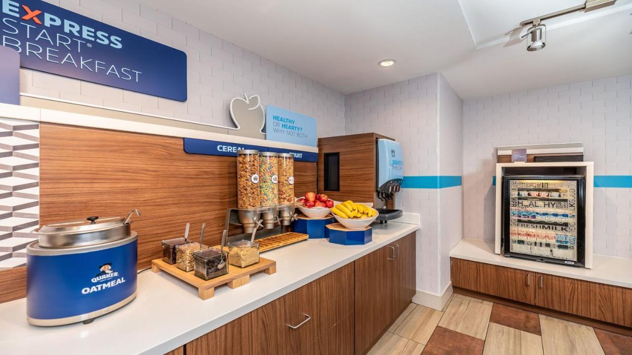 Holiday Inn Express Fremont - Milpitas Central By Ihg Buitenkant foto