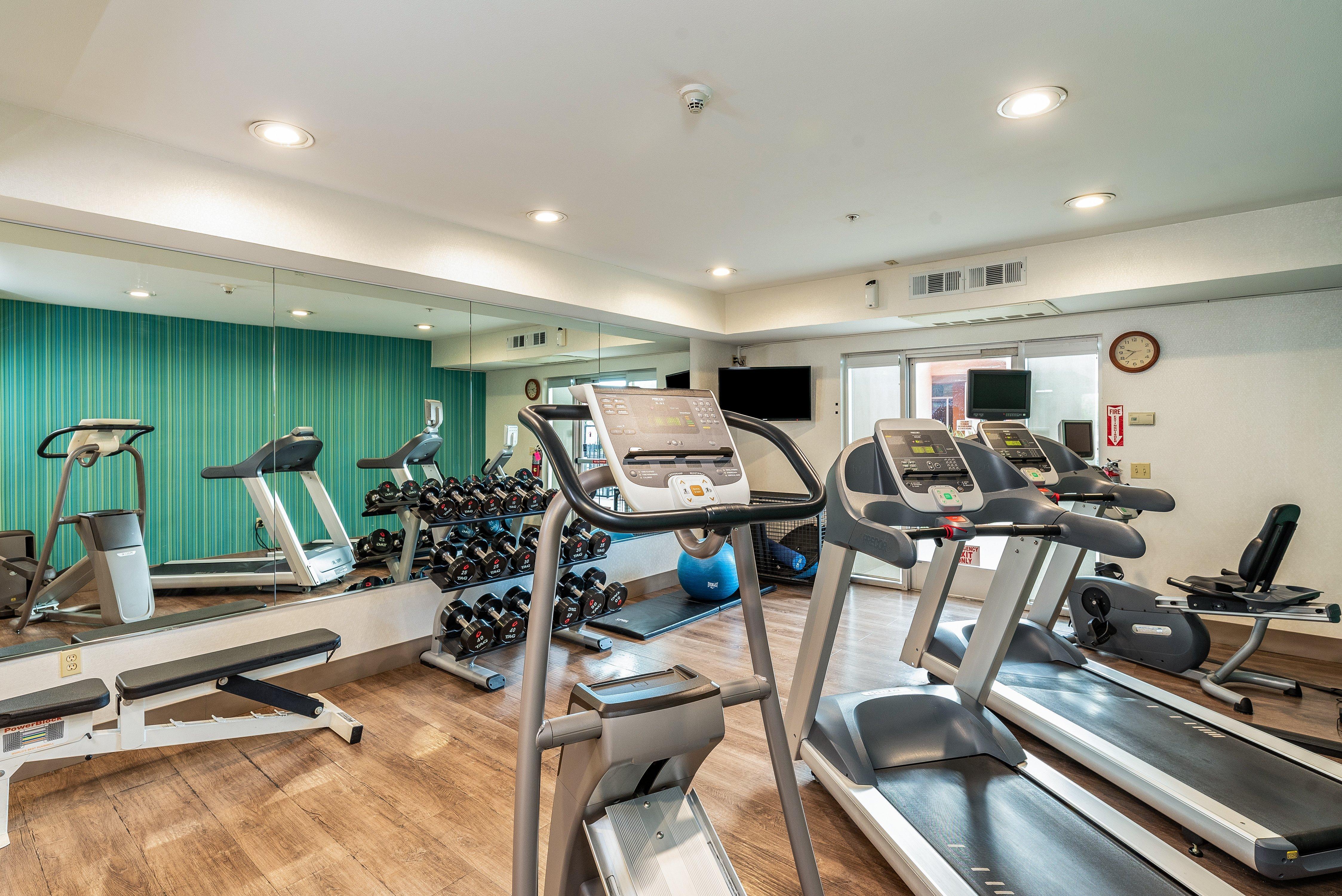 Holiday Inn Express Fremont - Milpitas Central By Ihg Buitenkant foto