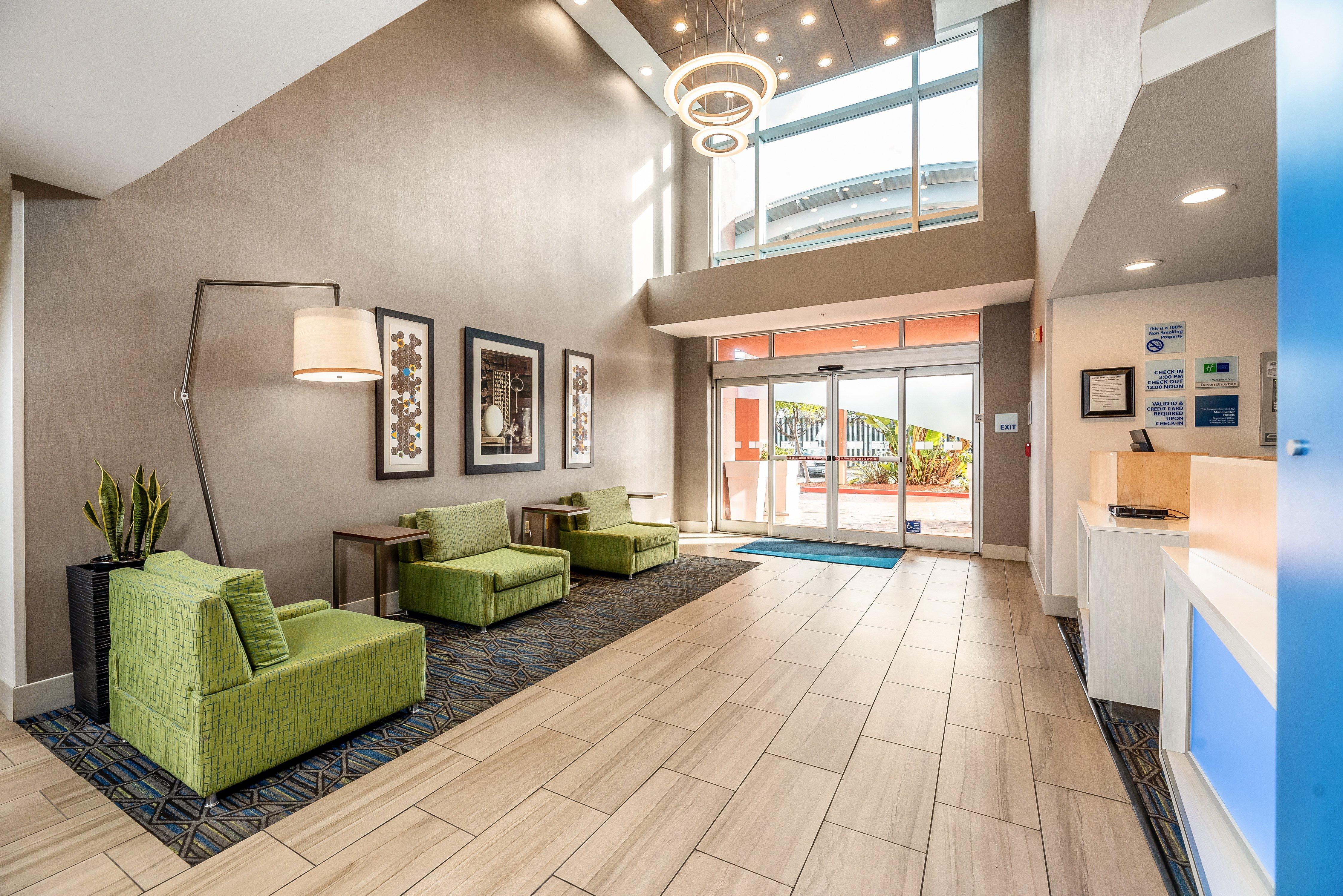 Holiday Inn Express Fremont - Milpitas Central By Ihg Buitenkant foto