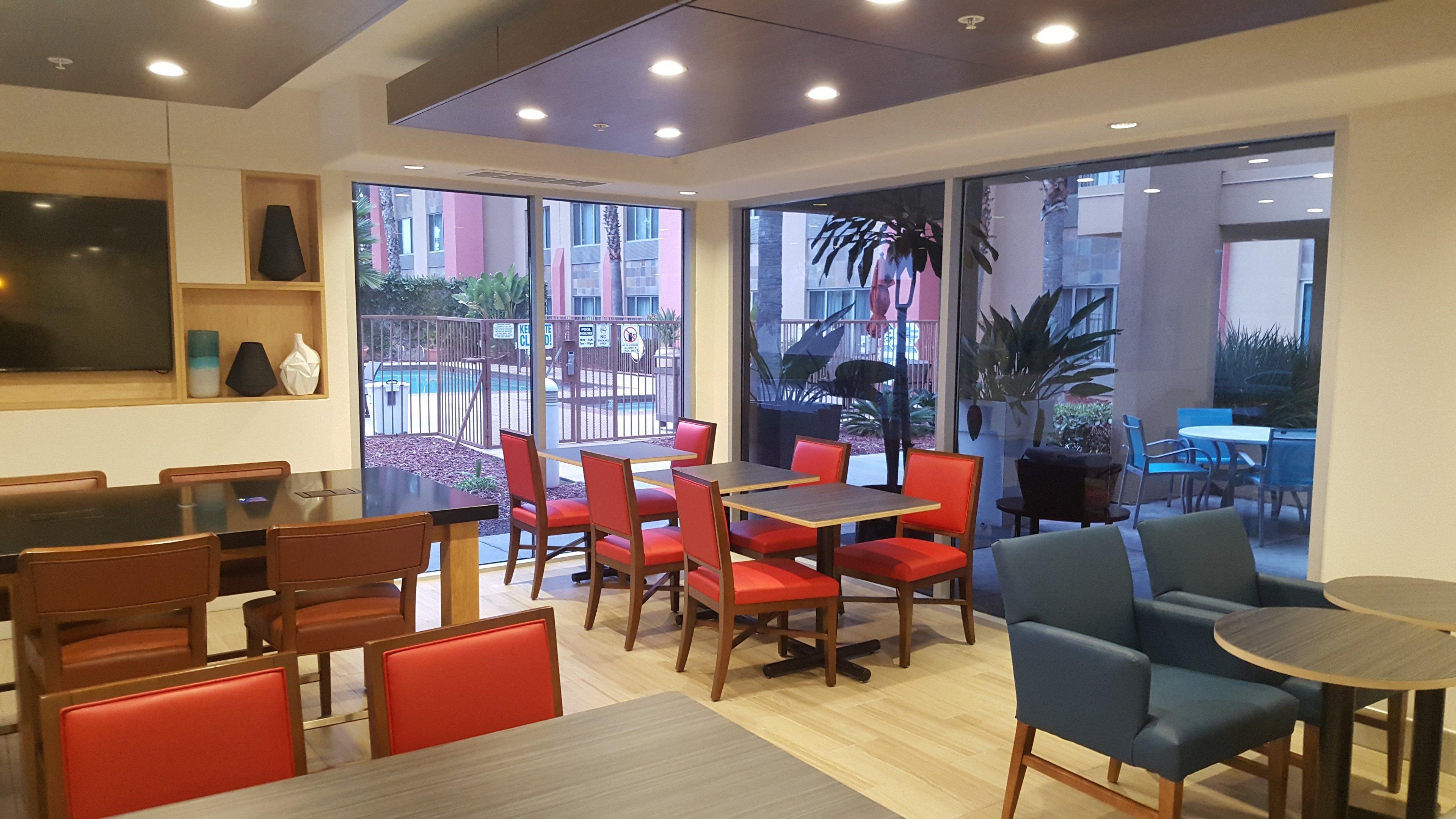 Holiday Inn Express Fremont - Milpitas Central By Ihg Buitenkant foto