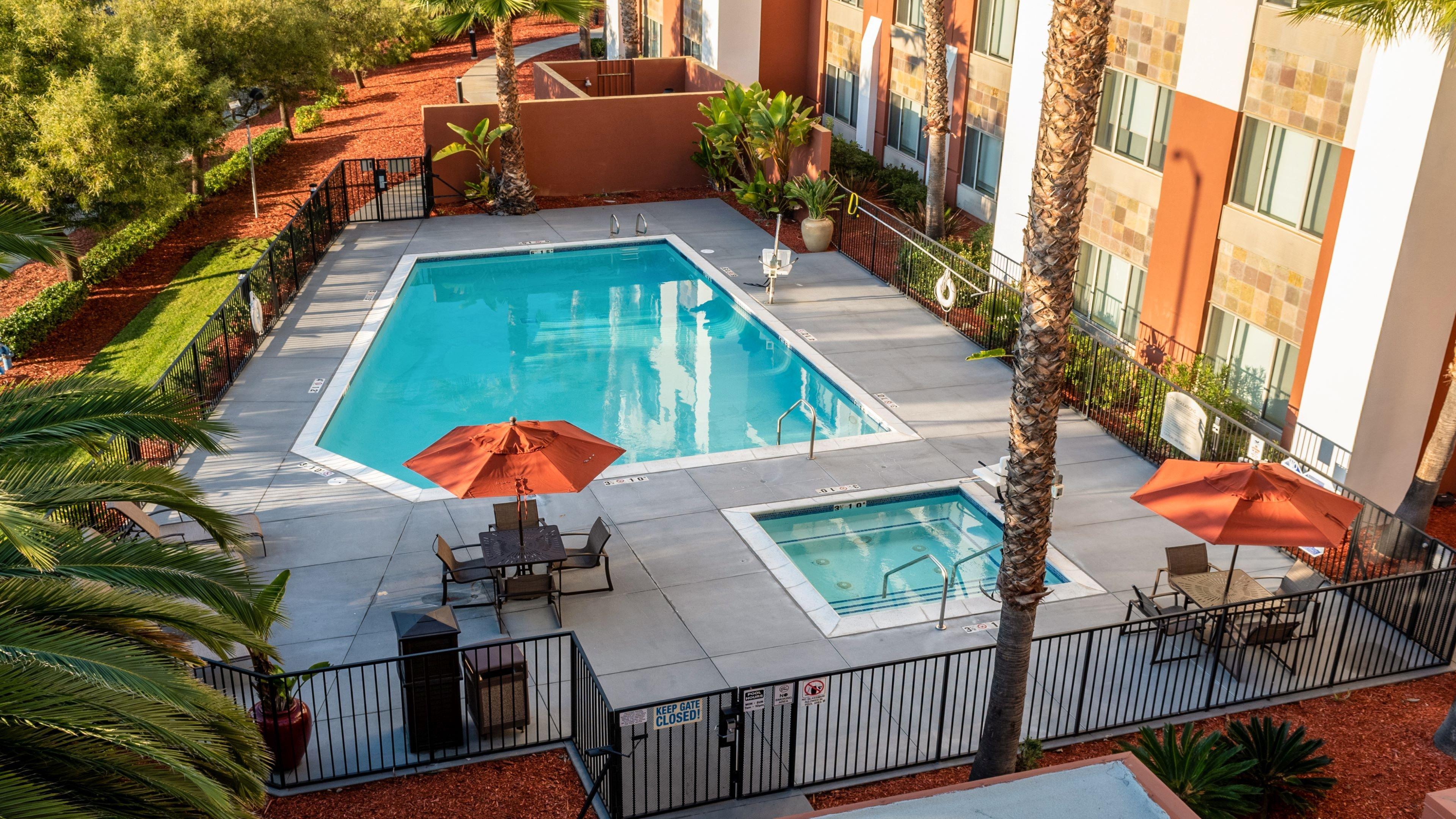 Holiday Inn Express Fremont - Milpitas Central By Ihg Buitenkant foto