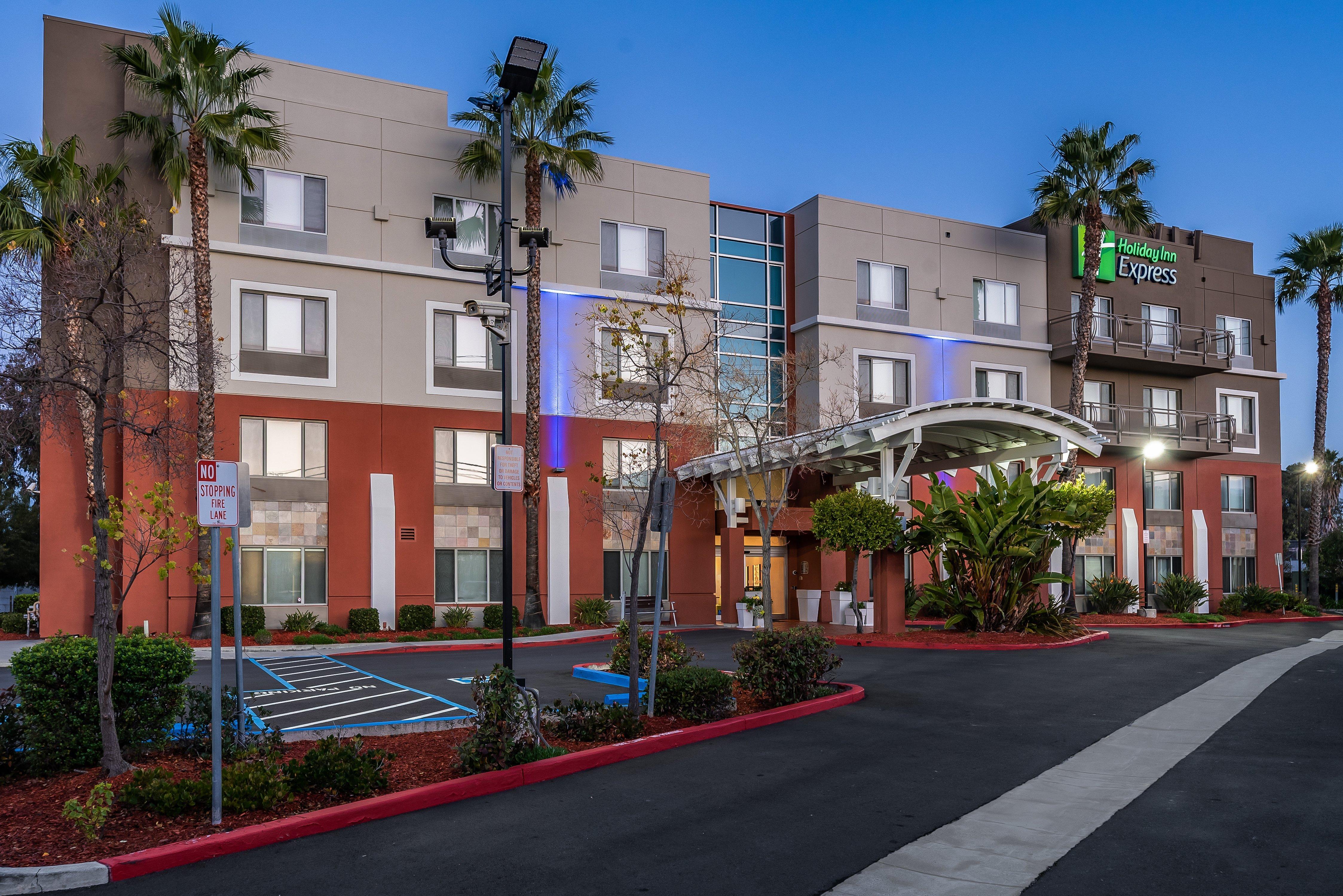 Holiday Inn Express Fremont - Milpitas Central By Ihg Buitenkant foto